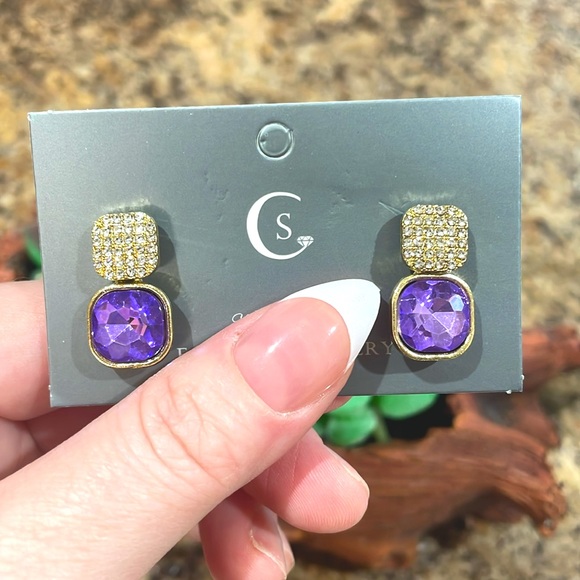 Cubic Zirconia Purple Gemstone Earrings - Picture 6 of 7